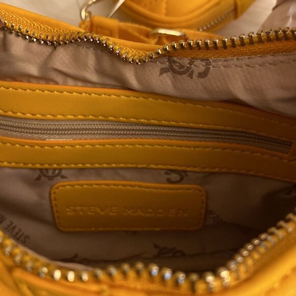 NWT Steve Madden (Bvital) Quilted Crossbody Bag w Air Pod Pouch - Yellow - Picture 15 of 16